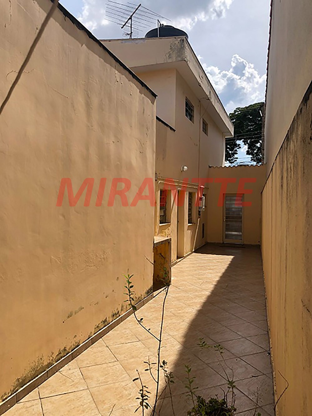 Sobrado de 135m² com 2 quartos em Jardim Vila Galvão