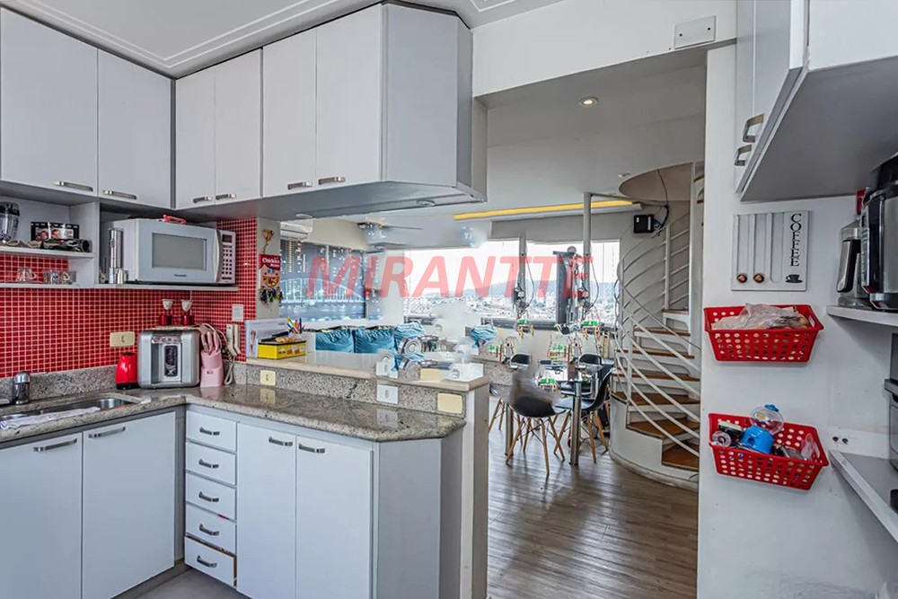 Cobertura de 154m² com 3 quartos em Santa Teresinha