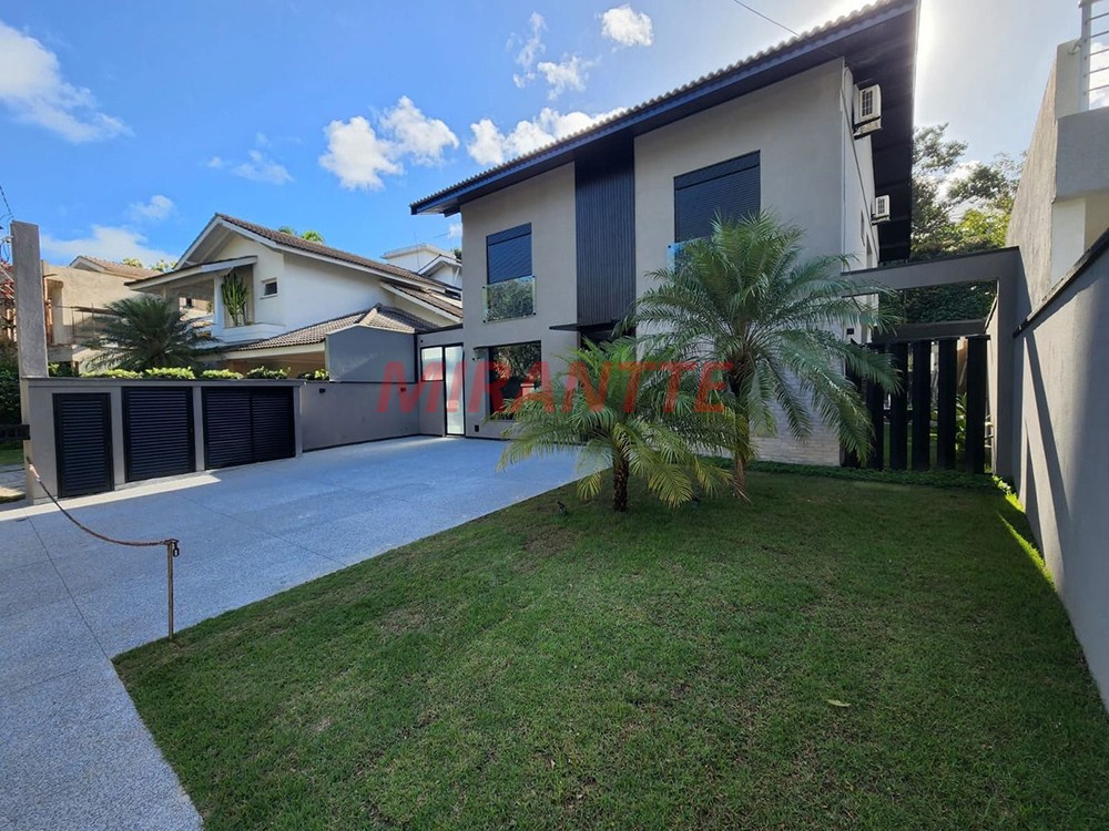 Cond. fechado de 330m² com 5 quartos em RIVIERA DE SAO LOURENCO