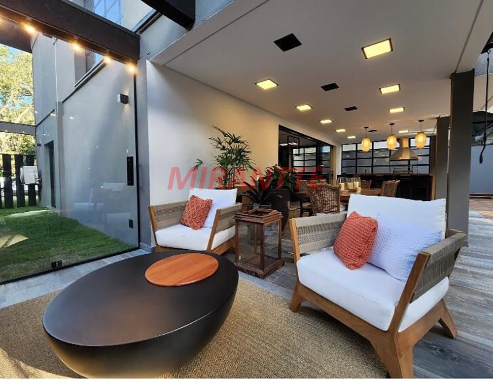 Cond. fechado de 330m² com 5 quartos em RIVIERA DE SAO LOURENCO