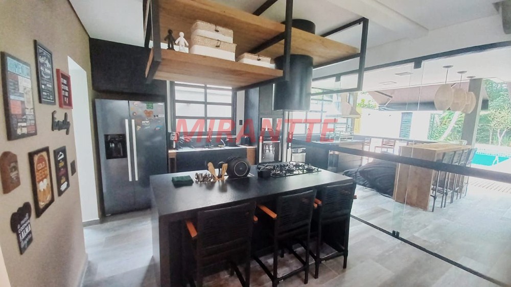 Cond. fechado de 330m² com 5 quartos em RIVIERA DE SAO LOURENCO