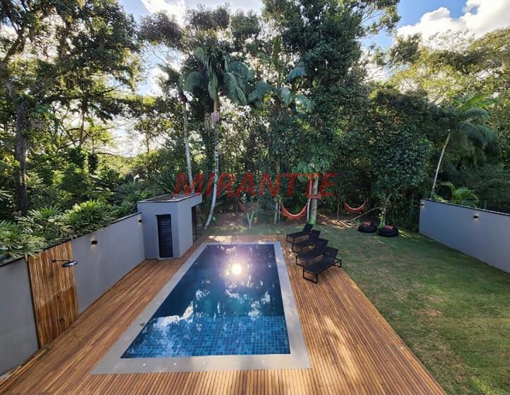 Cond. fechado de 330m² com 5 quartos em RIVIERA DE SAO LOURENCO