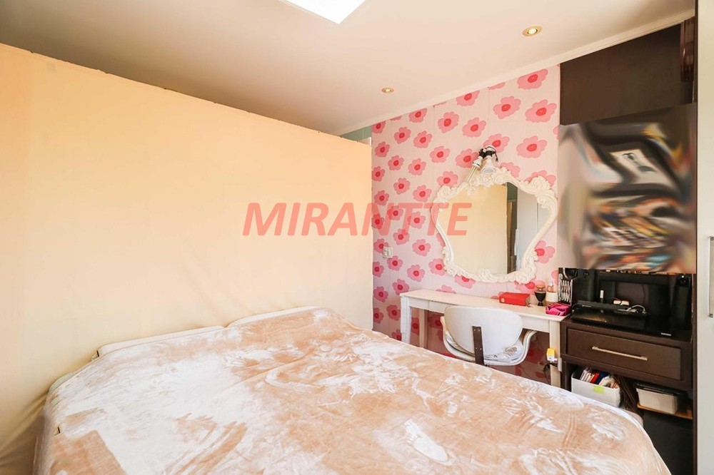 Sobrado de 350m² com 4 quartos em Serra Da Cantareira