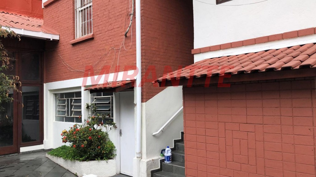Sobrado de 479m² em Bela Vista