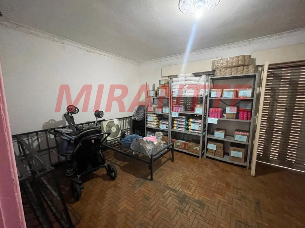 Sobrado de 351m² com 3 quartos em Jardim São Bento