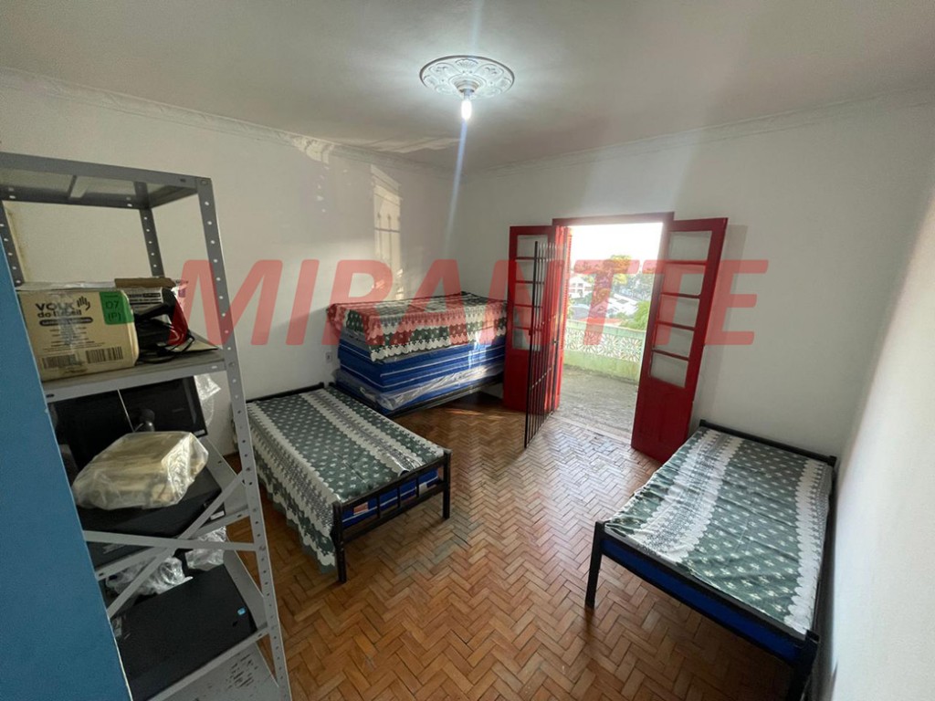 Sobrado de 351m² com 3 quartos em Jardim São Bento
