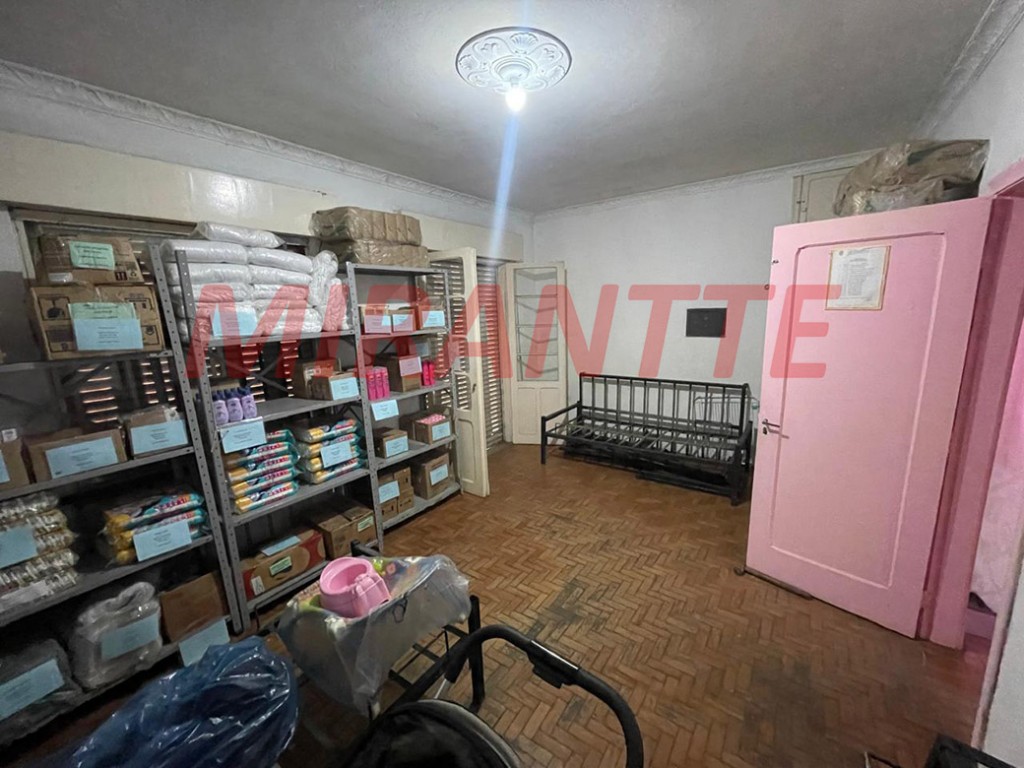 Sobrado de 351m² com 3 quartos em Jardim São Bento