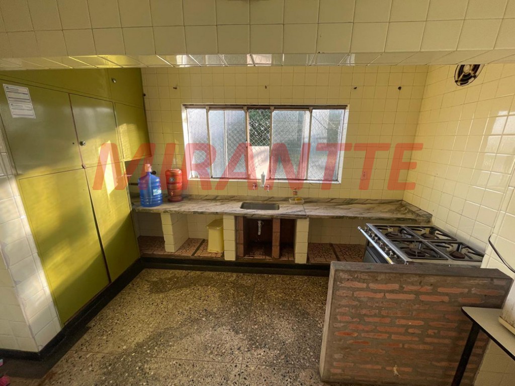 Sobrado de 351m² com 3 quartos em Jardim São Bento