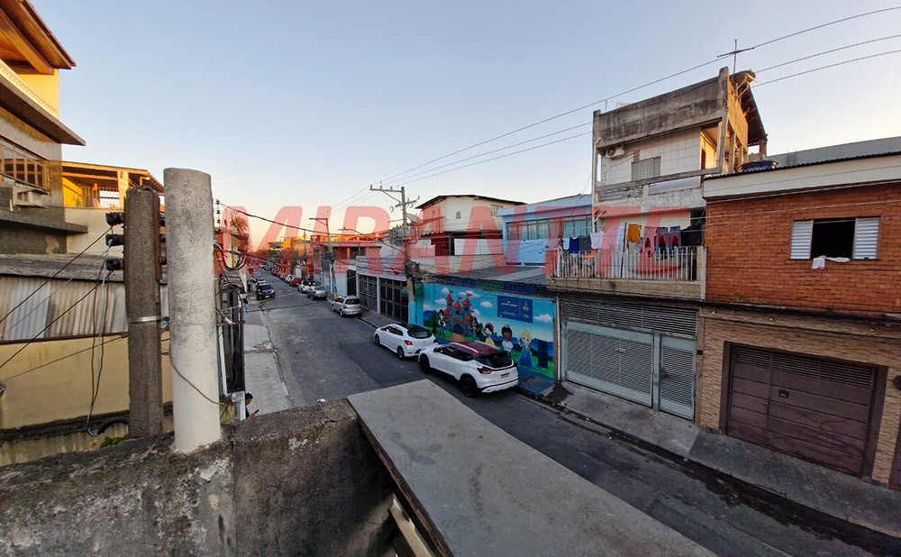 Sobrado de 178m² com 3 quartos em Jardim Brasil