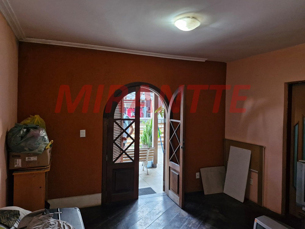 Sobrado de 178m² com 3 quartos em Jardim Brasil