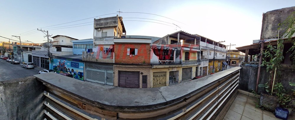 Sobrado de 178m² com 3 quartos em Jardim Brasil