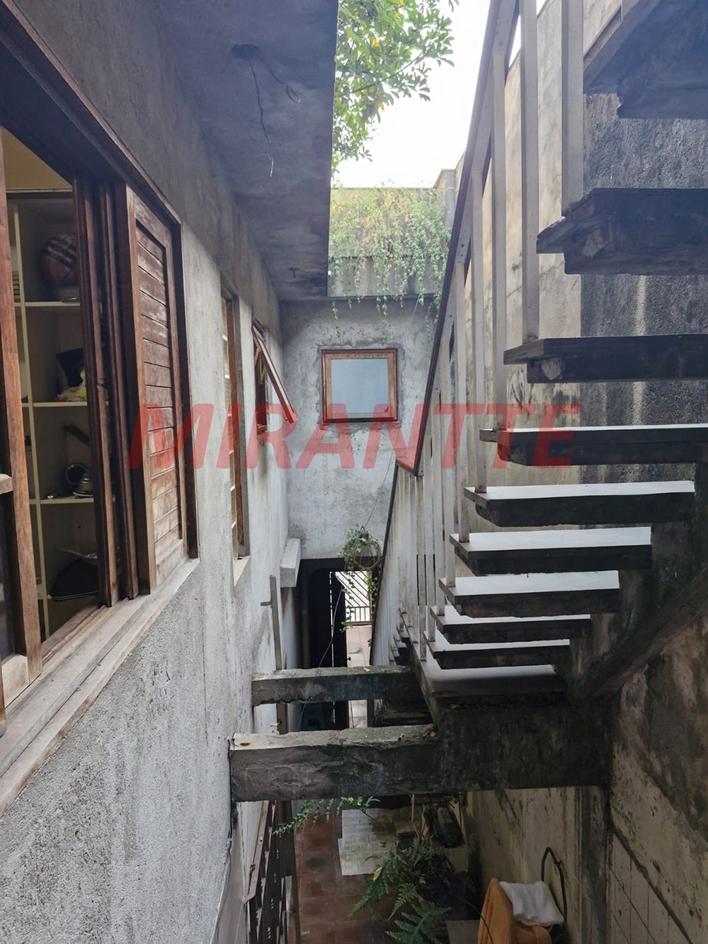 Sobrado de 178m² com 3 quartos em Jardim Brasil