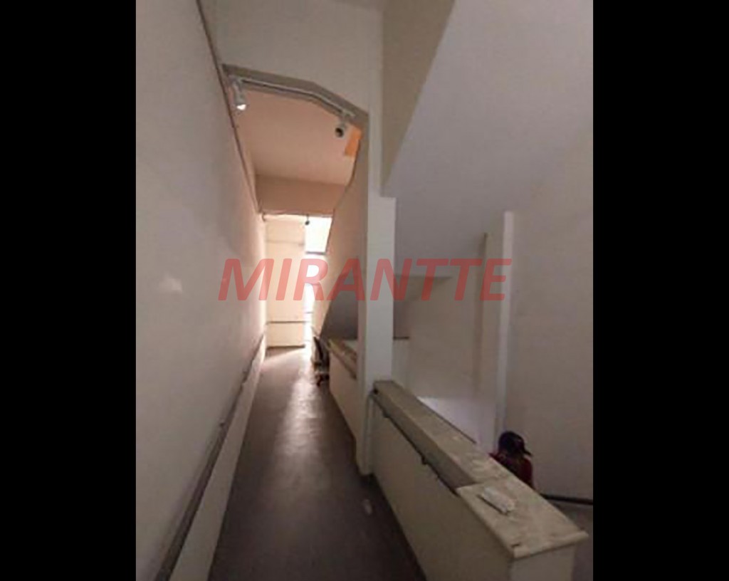 Comercial de 1650m² em Cambuci