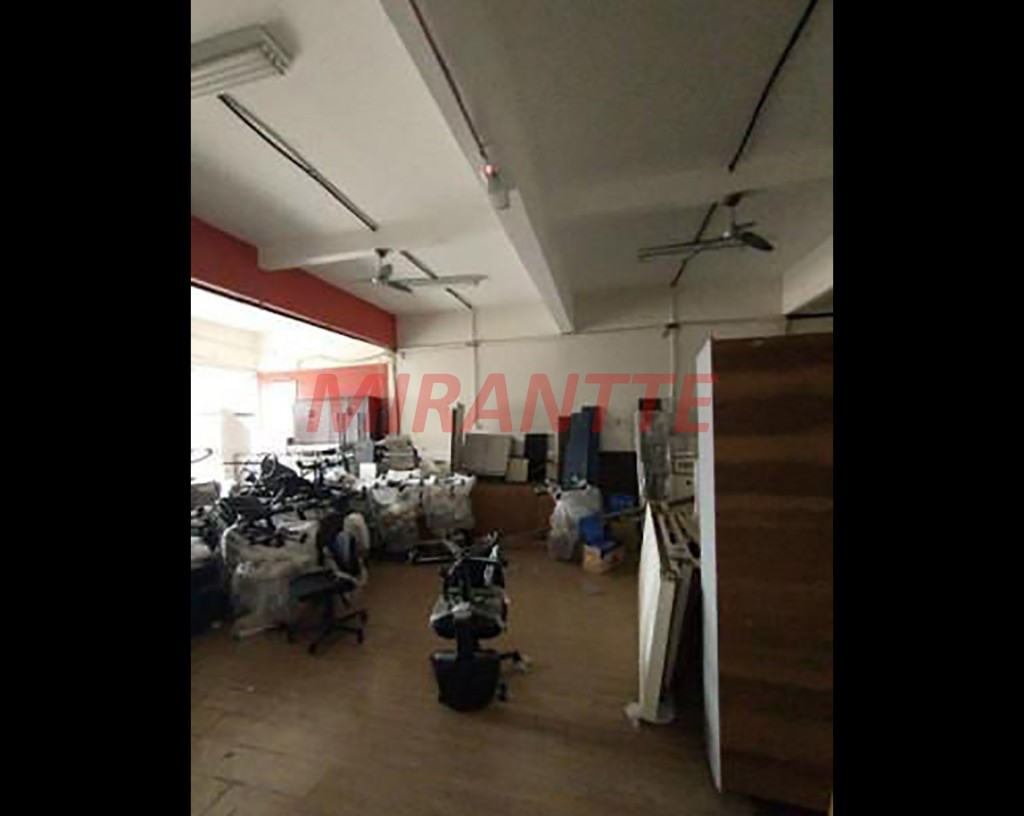 Comercial de 1650m² em Cambuci