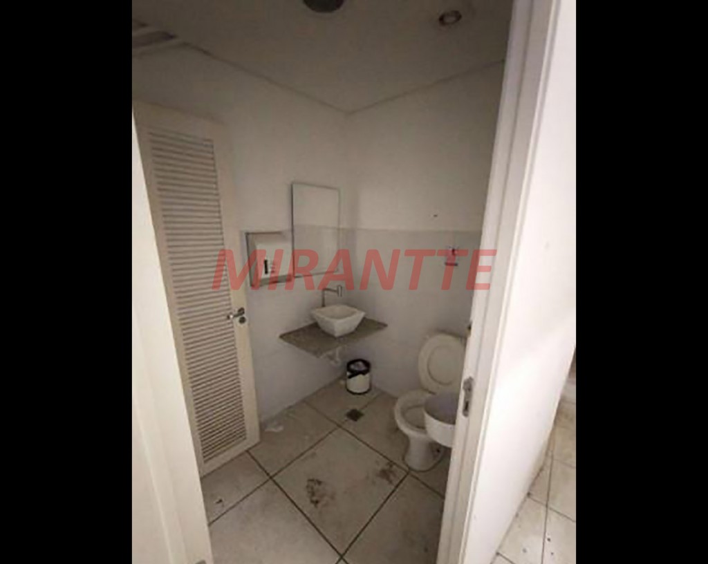 Comercial de 1650m² em Cambuci