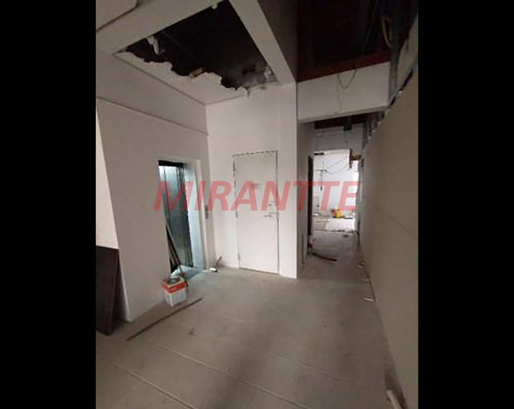 Comercial de 1650m² em Cambuci