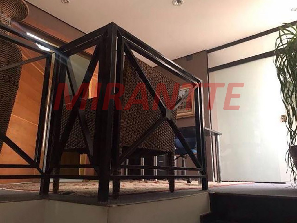 Comercial de 211m² em Vila Deodoro