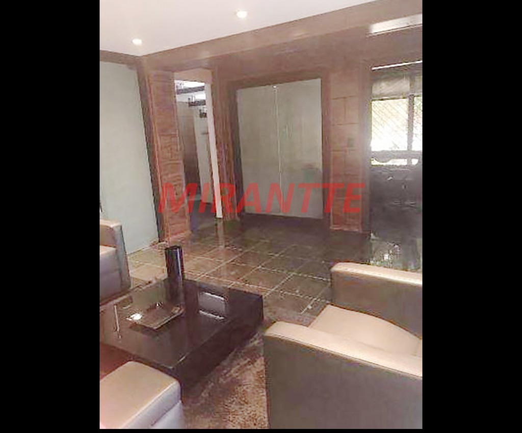 Comercial de 211m² em Vila Deodoro