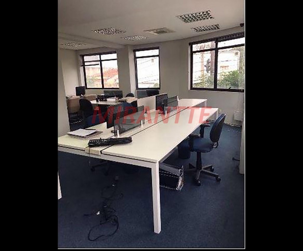 Comercial de 211m² em Vila Deodoro