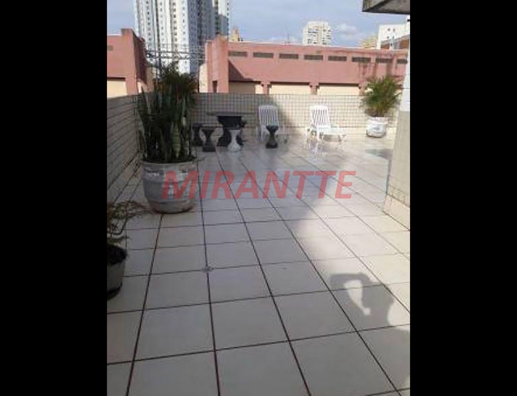 Comercial de 2000m² com 63 quartos em Cambuci