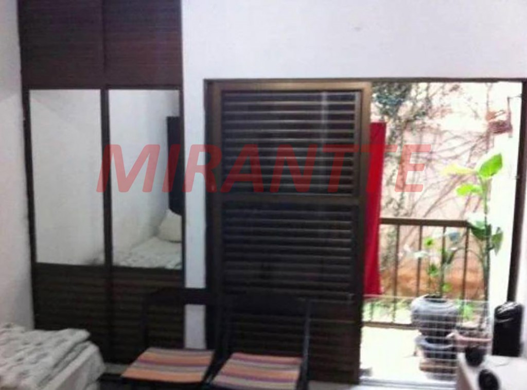 Comercial de 2000m² com 63 quartos em Cambuci