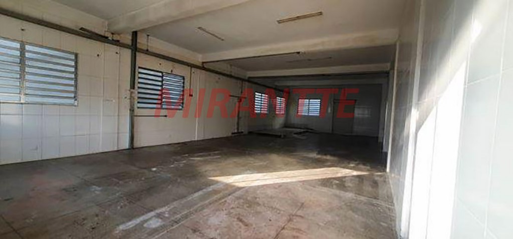 Comercial de 650m² em Bosque da Saúde