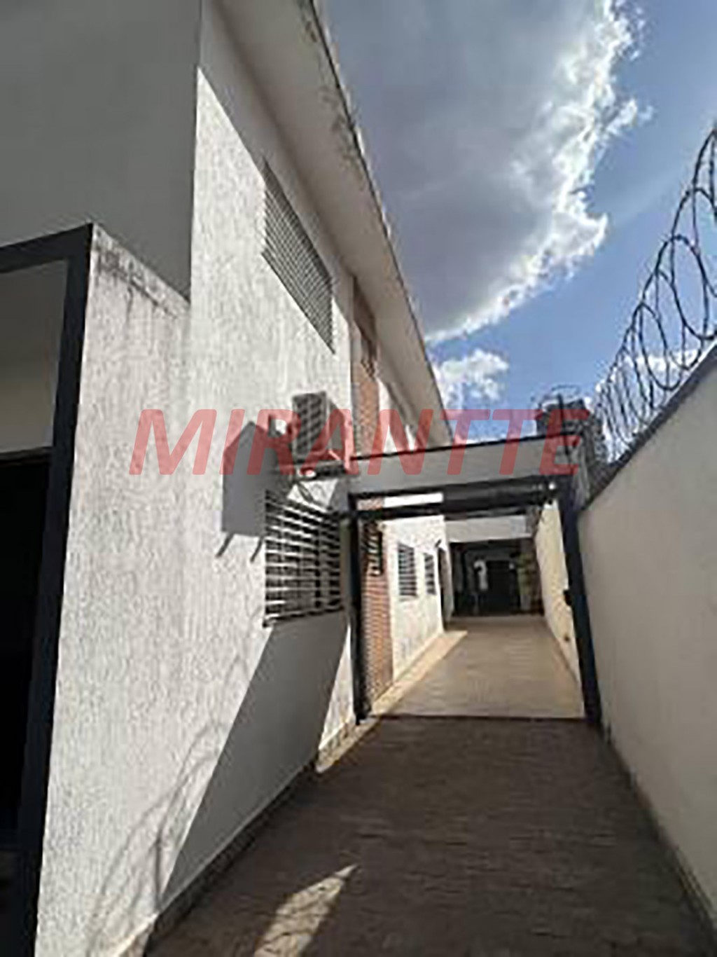 Comercial de 400m² em Saúde