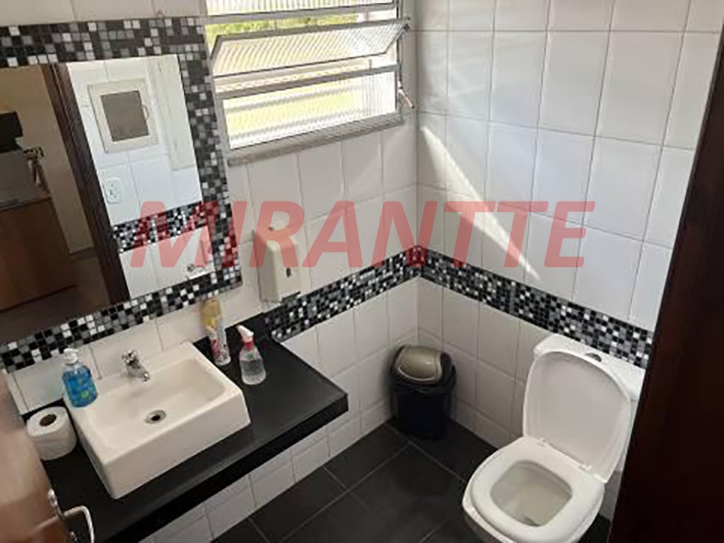 Comercial de 400m² em Saúde