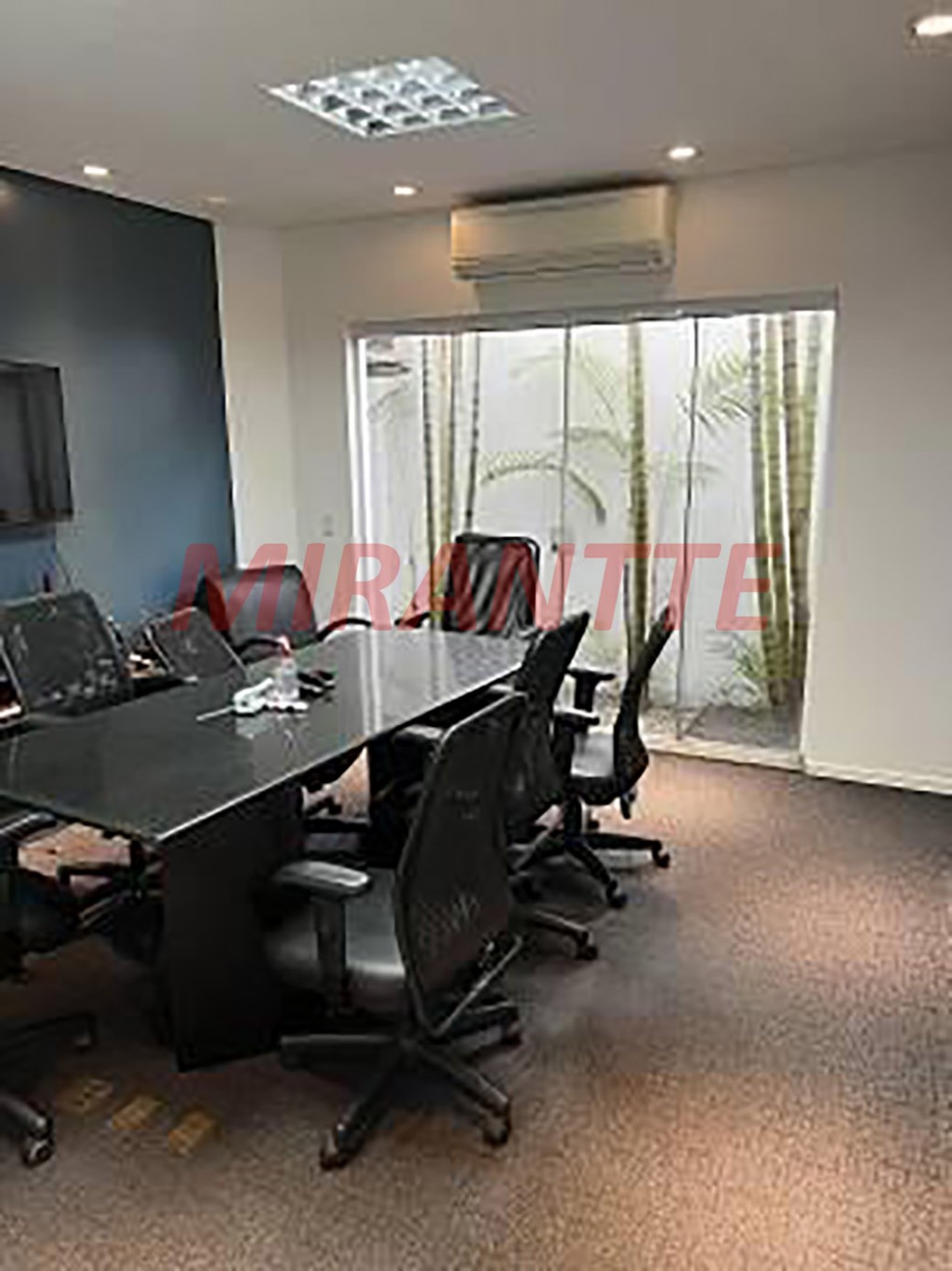 Comercial de 400m² em Saúde