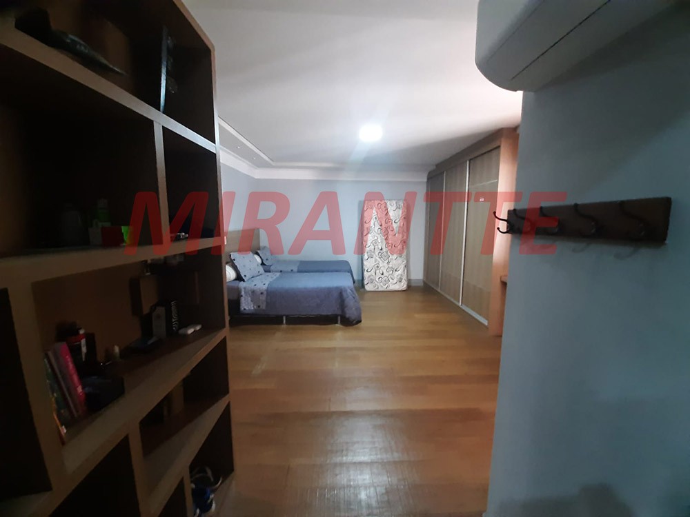 Sobrado de 296m² com 4 quartos em Cachoeira