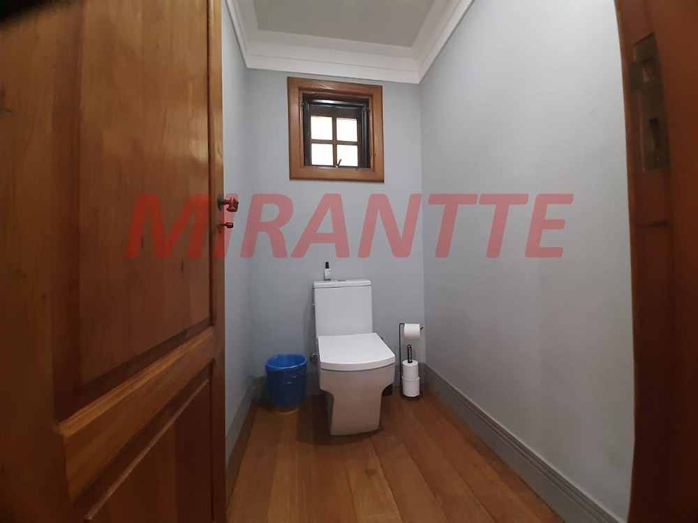 Sobrado de 296m² com 4 quartos em Cachoeira