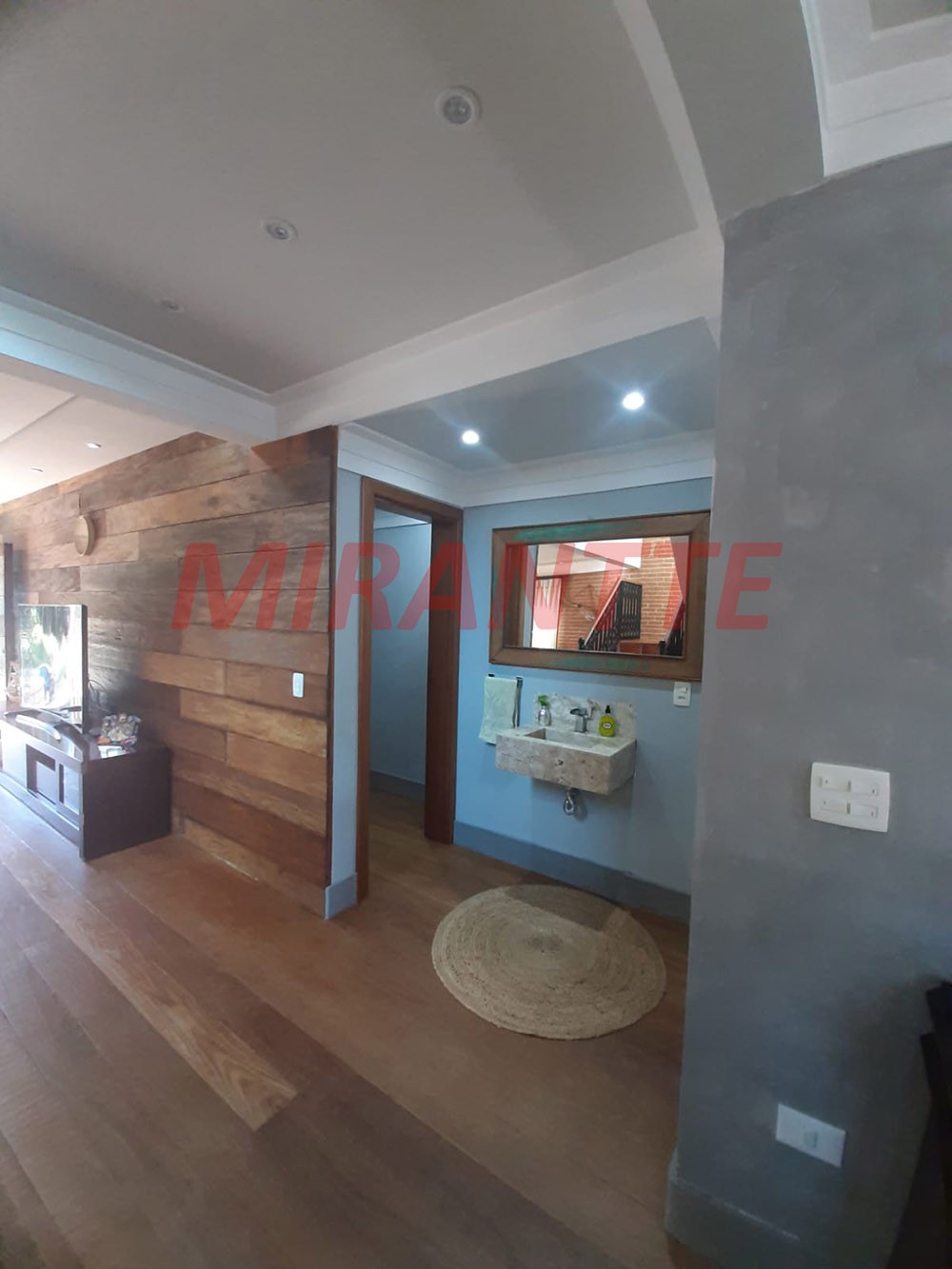 Sobrado de 296m² com 4 quartos em Cachoeira