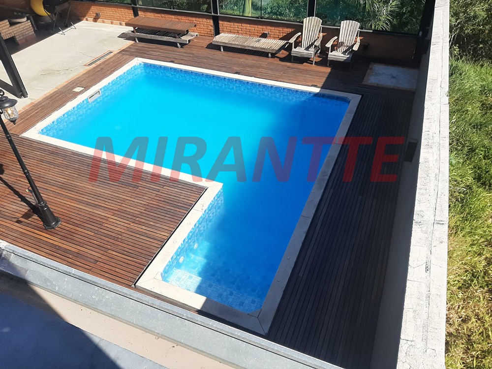 Sobrado de 296m² com 4 quartos em Cachoeira