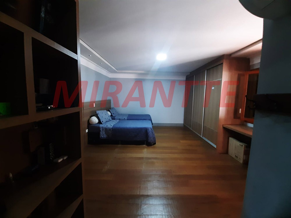 Sobrado de 296m² com 4 quartos em Cachoeira