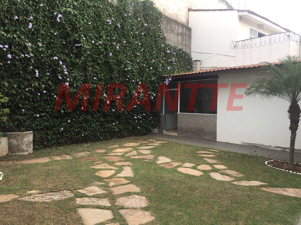 Sobrado de 371m² com 3 quartos em Pacaembu