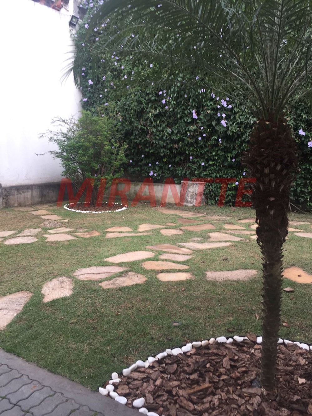 Sobrado de 371m² com 3 quartos em Pacaembu