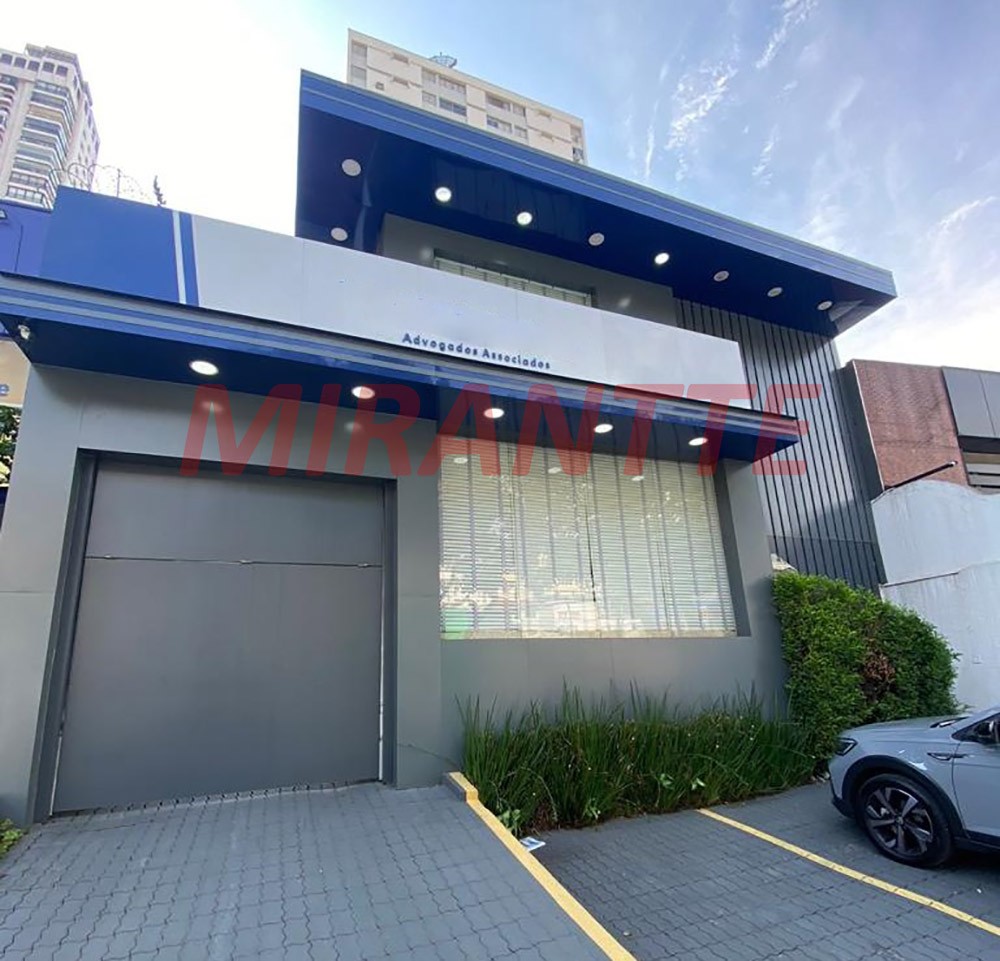 Sobrado de 371m² com 3 quartos em Pacaembu