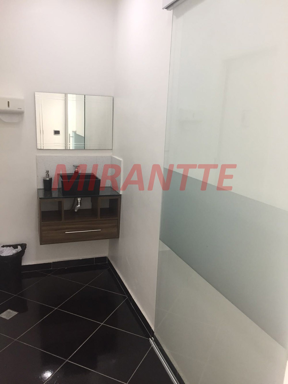Sobrado de 371m² com 3 quartos em Pacaembu
