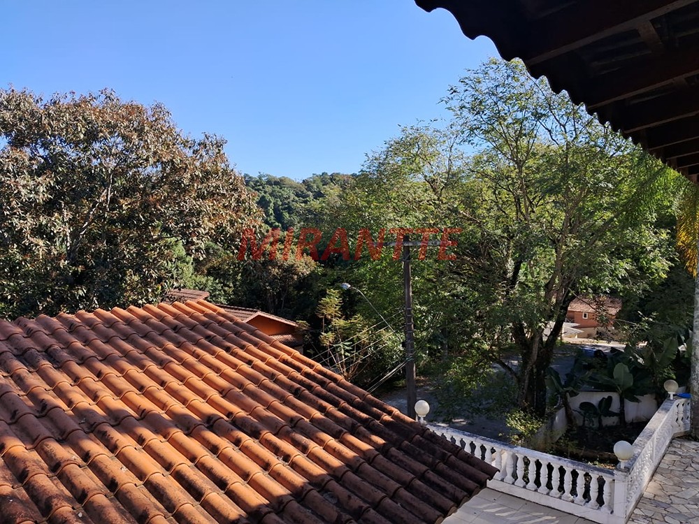 Sobrado de 300m² com 2 quartos em Serra Da Cantareira