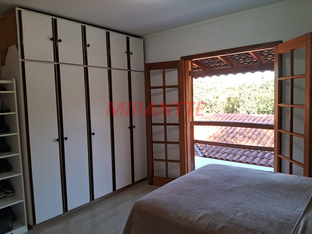 Sobrado de 300m² com 2 quartos em Serra Da Cantareira