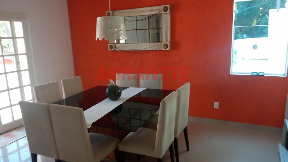 Sobrado de 300m² com 2 quartos em Serra Da Cantareira