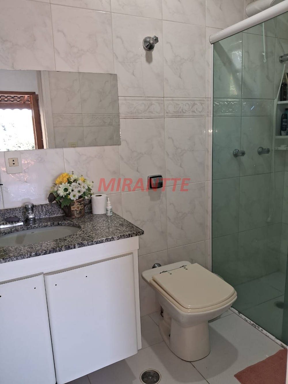 Sobrado de 300m² com 2 quartos em Serra Da Cantareira