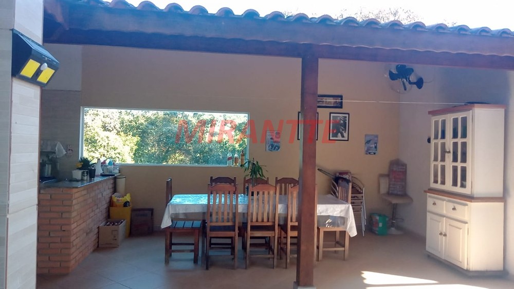 Sobrado de 300m² com 2 quartos em Serra Da Cantareira