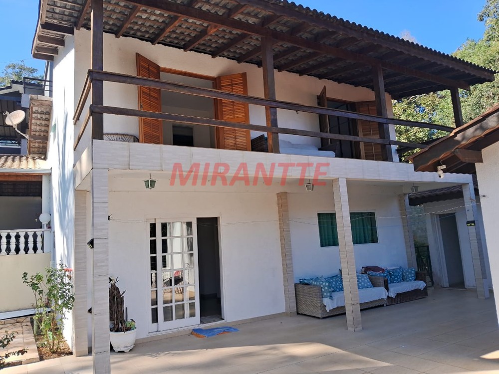 Sobrado de 300m² com 2 quartos em Serra Da Cantareira