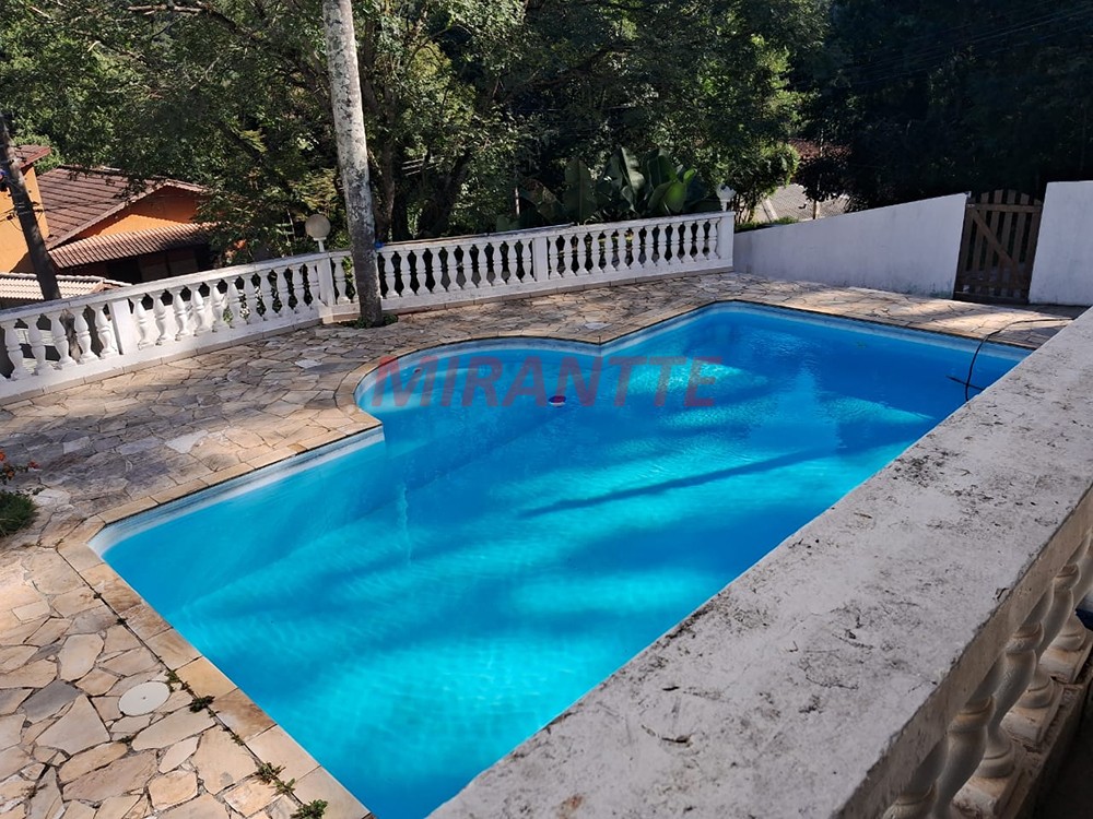 Sobrado de 300m² com 2 quartos em Serra Da Cantareira