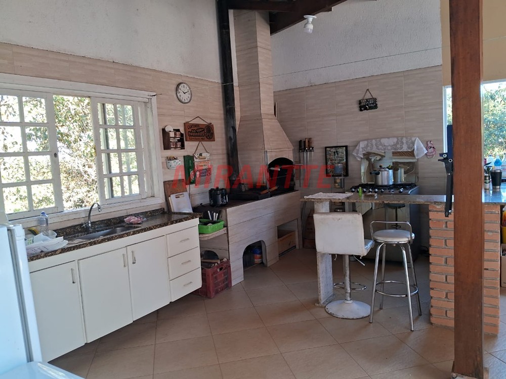 Sobrado de 300m² com 2 quartos em Serra Da Cantareira