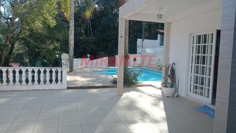 Sobrado de 300m² com 2 quartos em Serra Da Cantareira