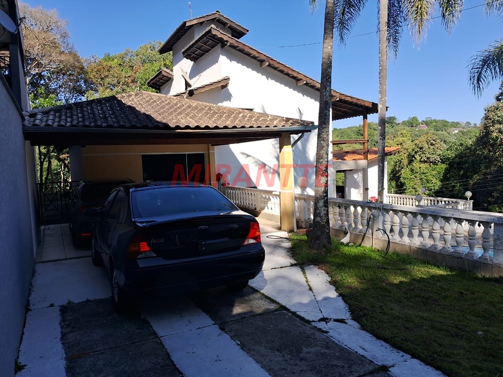 Sobrado de 300m² com 2 quartos em Serra Da Cantareira