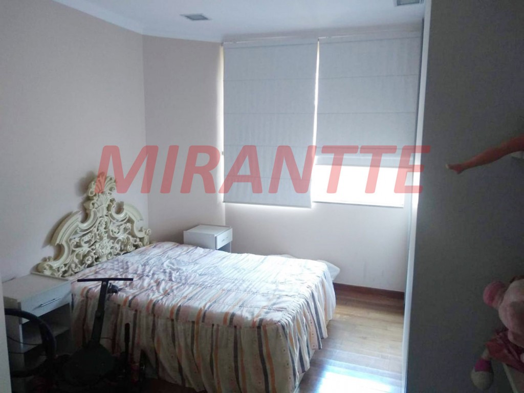 Cond. fechado de 650m² com 5 quartos em Jardim Estância Brasil