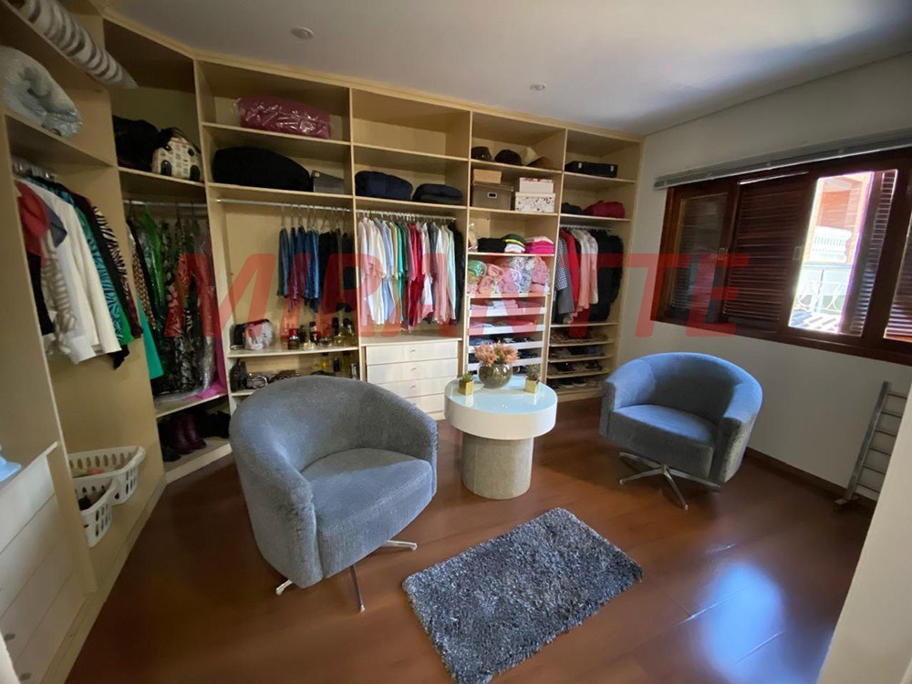 Sobrado de 330m² com 5 quartos em Vila Irmaos Arnoni
